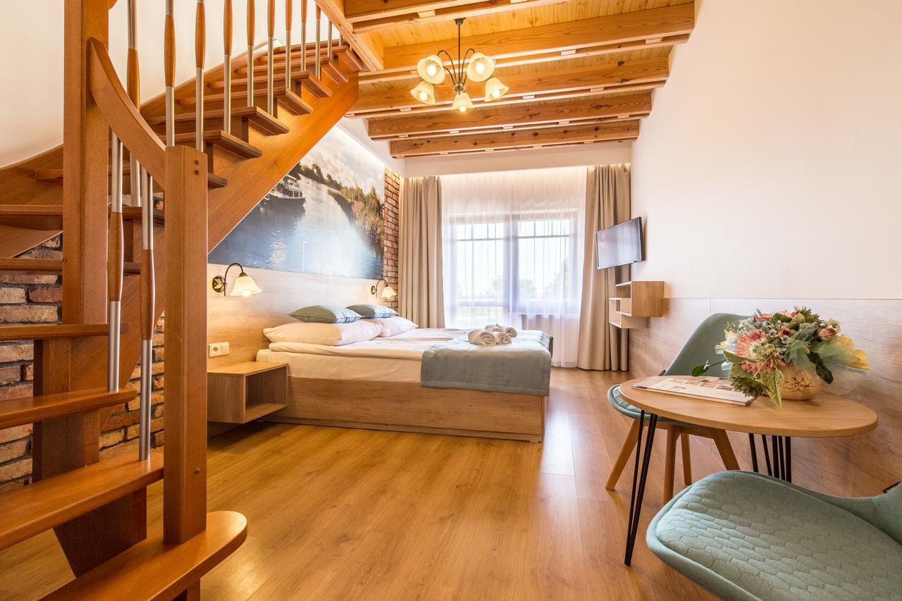 Sloneczny Dwor Bed and Breakfast Krynica Morska Buitenkant foto